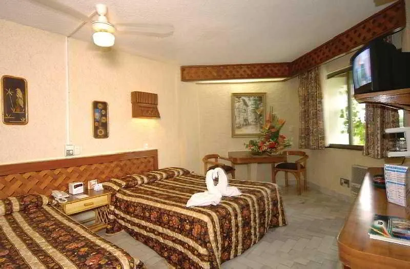 ****  Hotel Plaza Kokai Cancun Mexico