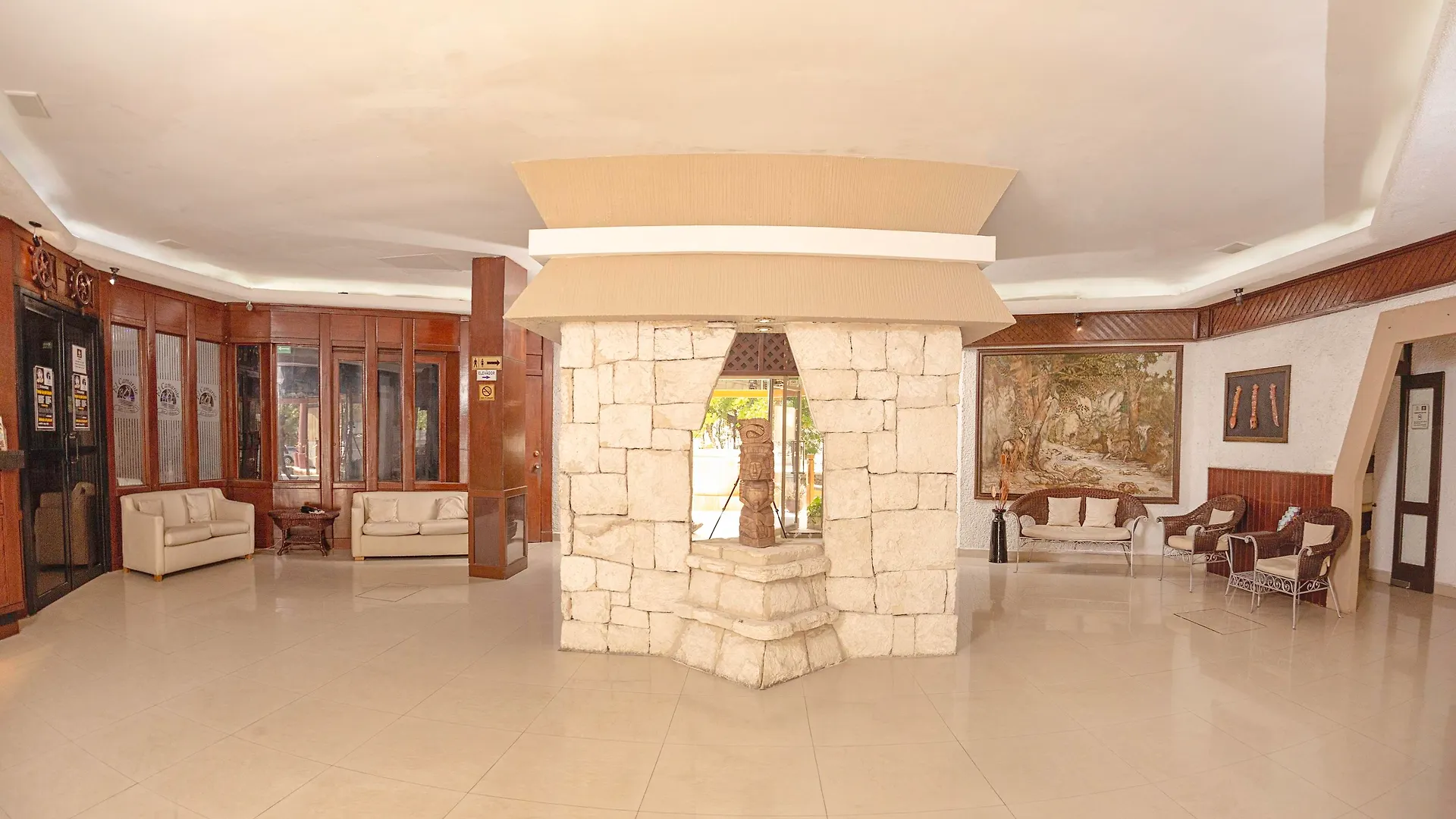Hotel Plaza Kokai Cancun