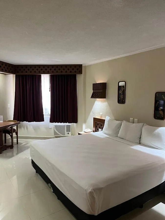 Hotel Plaza Kokai Cancun