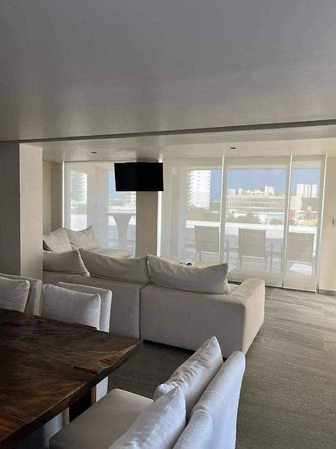 Hotel Plaza Kokai Cancun