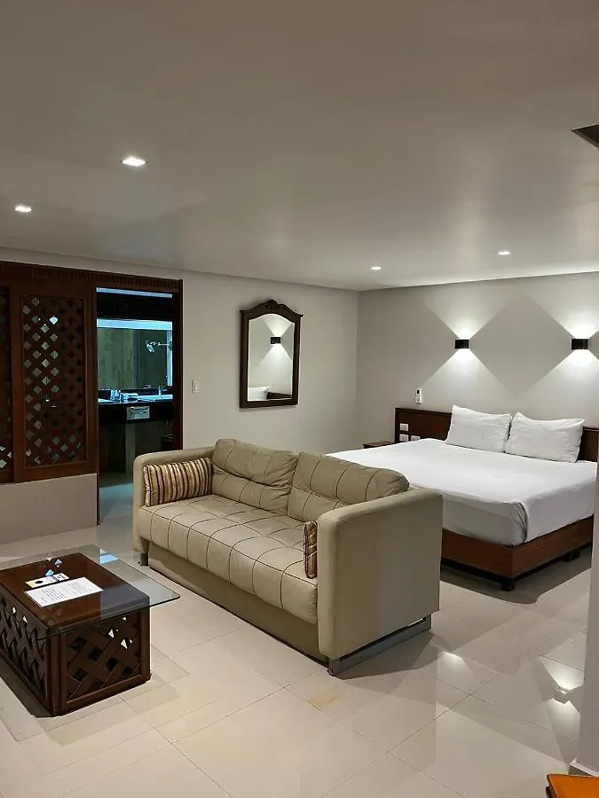 Hotel Plaza Kokai Cancun