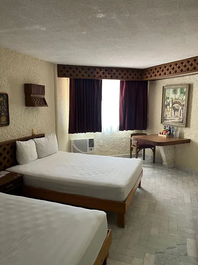 Hotel Plaza Kokai Cancun
