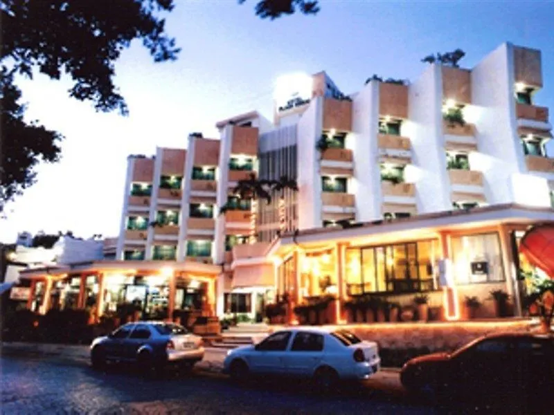 Hotel Plaza Kokai Cancun